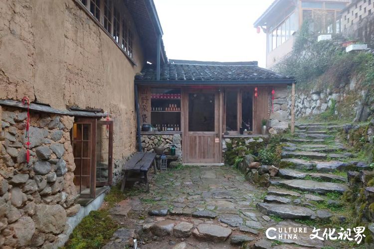 古村坑根嗅早春