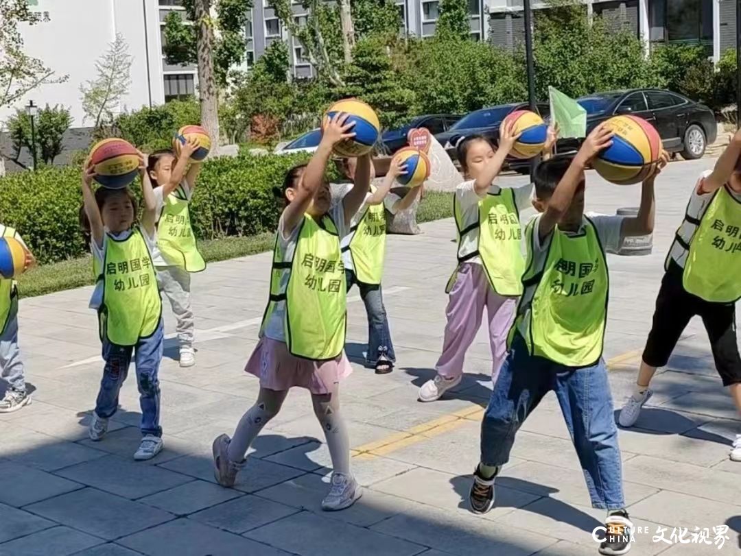 青岛宏远健康颐养中心联合启明国学幼儿园欢度六一，共筑欢乐时光！