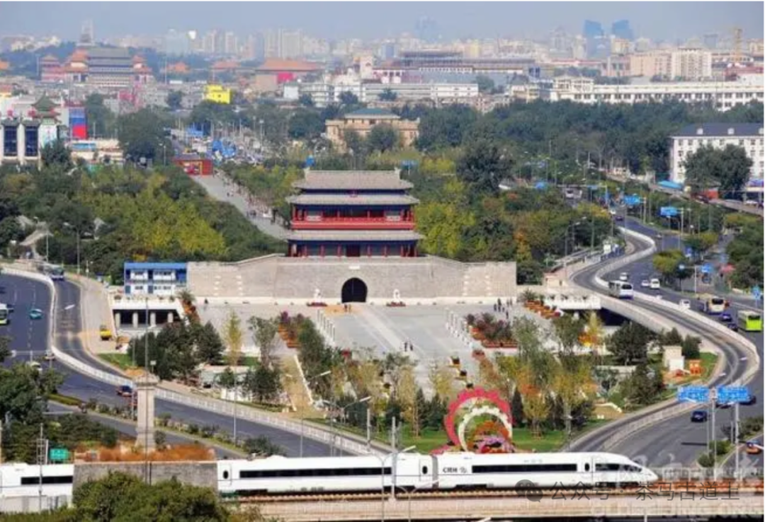 随舒建新一起漫步在北京中轴线，打开老北京尘封的记忆……