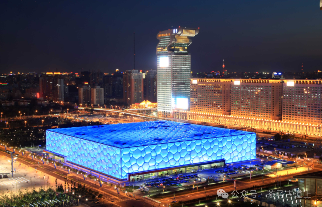 随舒建新一起丈量古都中轴线的昔日今朝，感受盛世的宁静