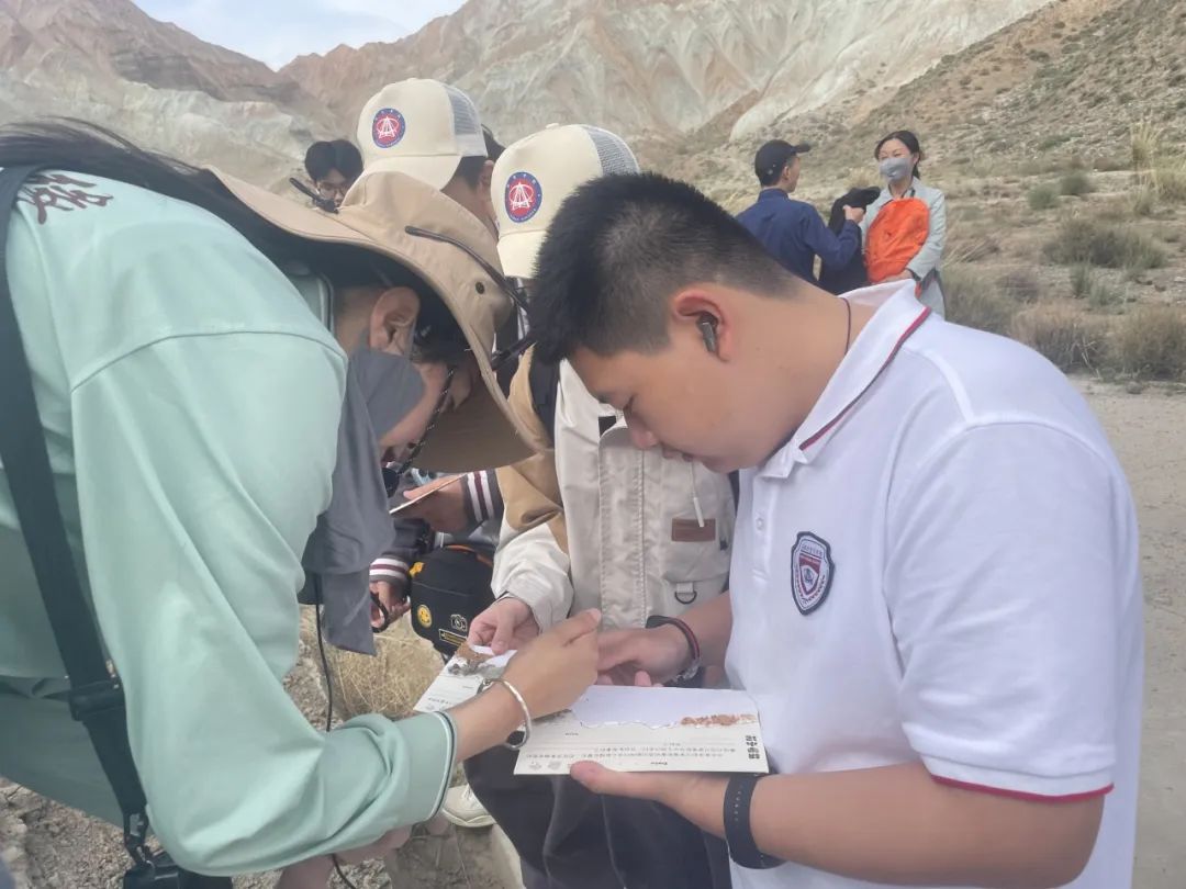 发射水火箭、进行dna提取、甘肃支教，一起来看济南安生学校高中部的多元研学之旅