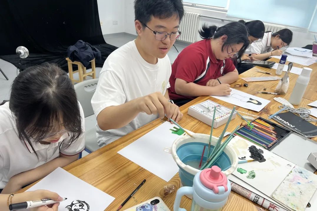 发射水火箭、进行dna提取、甘肃支教，一起来看济南安生学校高中部的多元研学之旅