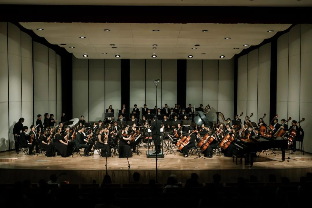 山东大学举办“经典永恒”中外作品交响音乐会