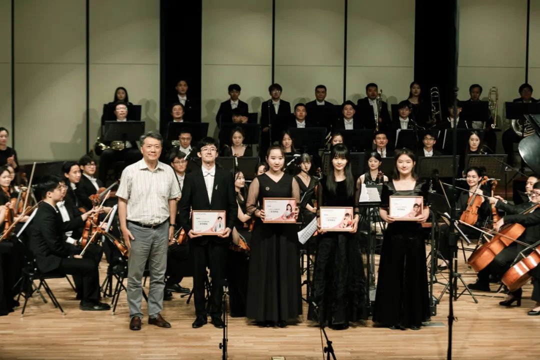 山东大学举办“经典永恒”中外作品交响音乐会