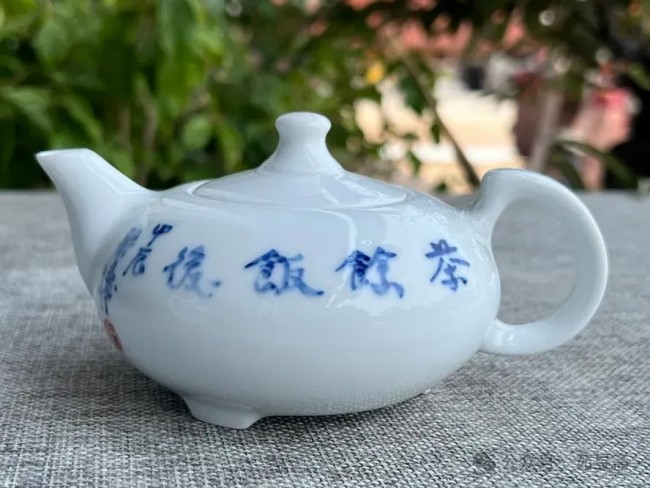 “只此青花——梁文博先生绘瓷公益展”将于6月16日在济南开展
