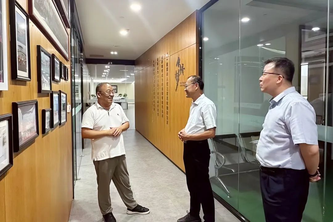 山东省商业集团副总经理贺敬一行到康桥律所参观交流