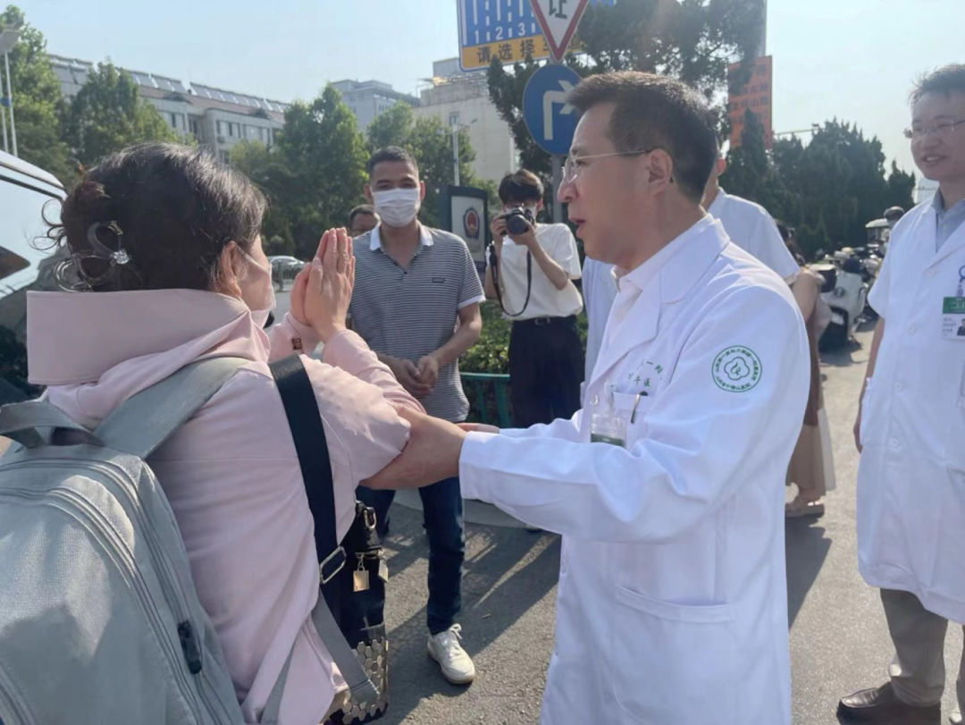 山一大一附院又一例肺移植手术圆满成功