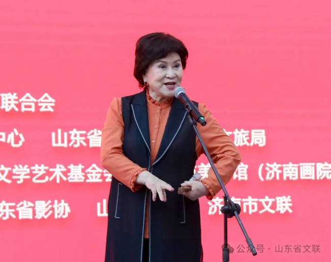 “崇德尚艺 潜心耕耘——中国文联知名老艺术家艺术成就巡回展”在济南市美术馆（济南画院）举办