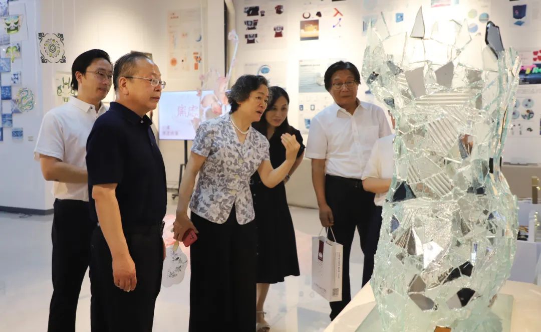 骊歌未央 再续华章丨山东艺术设计职业学院隆重举行2024届毕业生毕业典礼