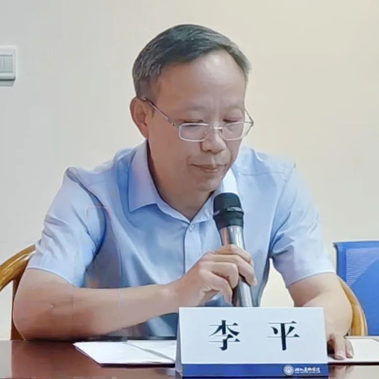 刘万鸣一行到湖北美术学院考察调研，双方将在教学、科研、创作等多领域展开深层次合作