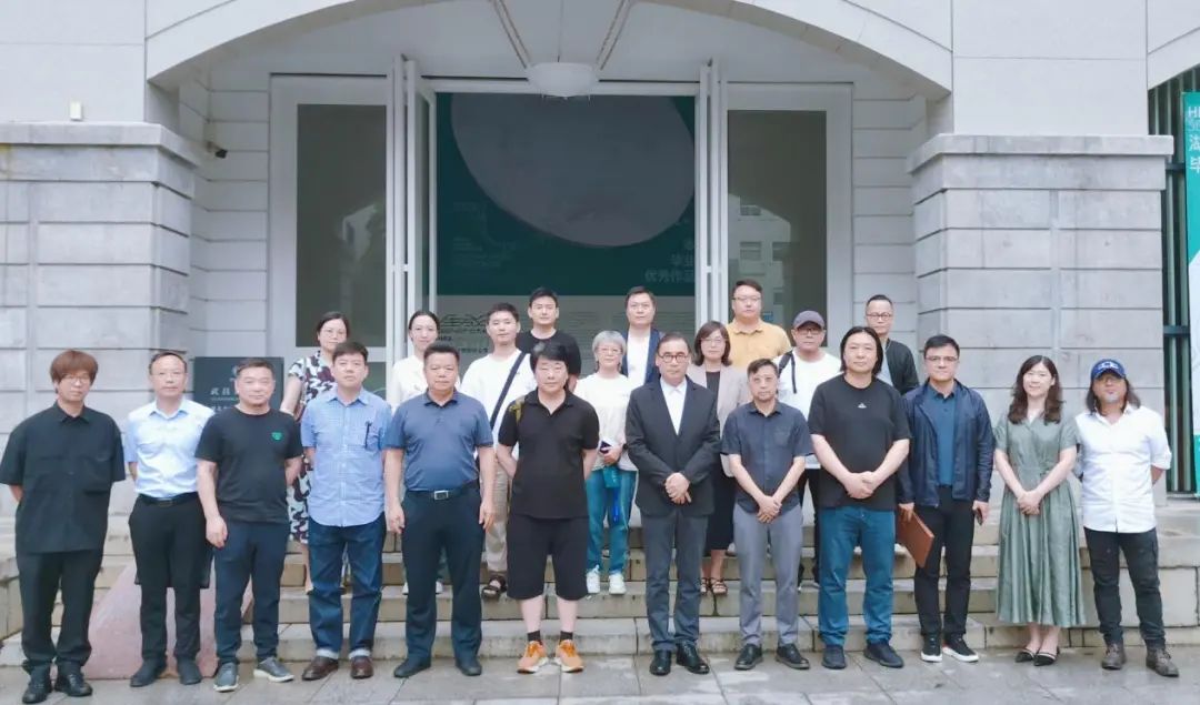 刘万鸣一行到湖北美术学院考察调研，双方将在教学、科研、创作等多领域展开深层次合作