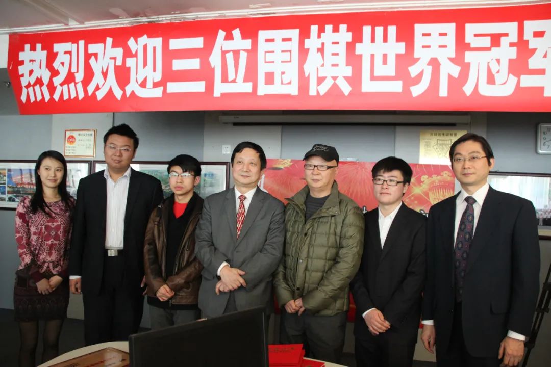 纵横棋道，一路前行|玲珑轮胎携手山东围棋队盛装亮相