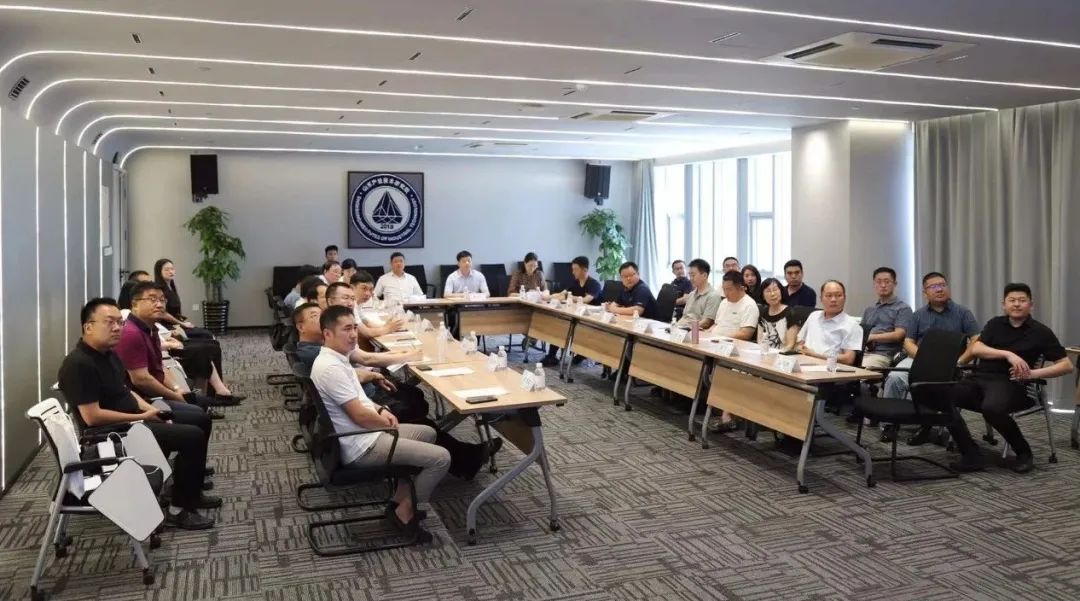 “科学碳达峰，智慧碳中和”科技沙龙在青岛举行：海尔智慧楼宇分享“无界”科技楼宇新实践