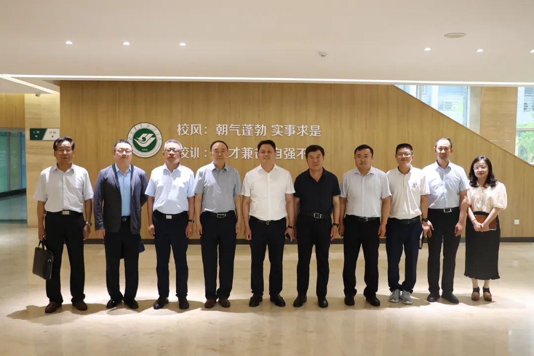 山东文化产业职业学院与山东青年政治学院签署战略合作协议