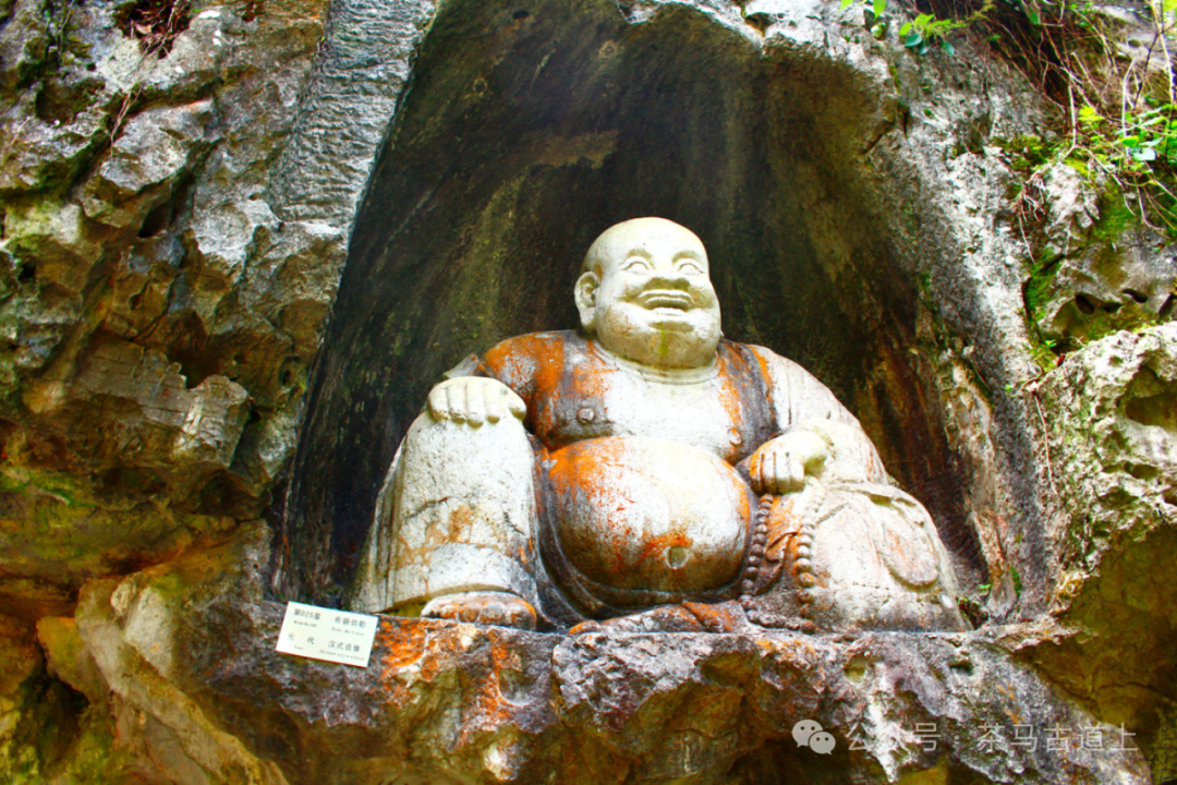 跟随舒建新走进杭州灵隐寺，探索千年古刹的静谧与禅意