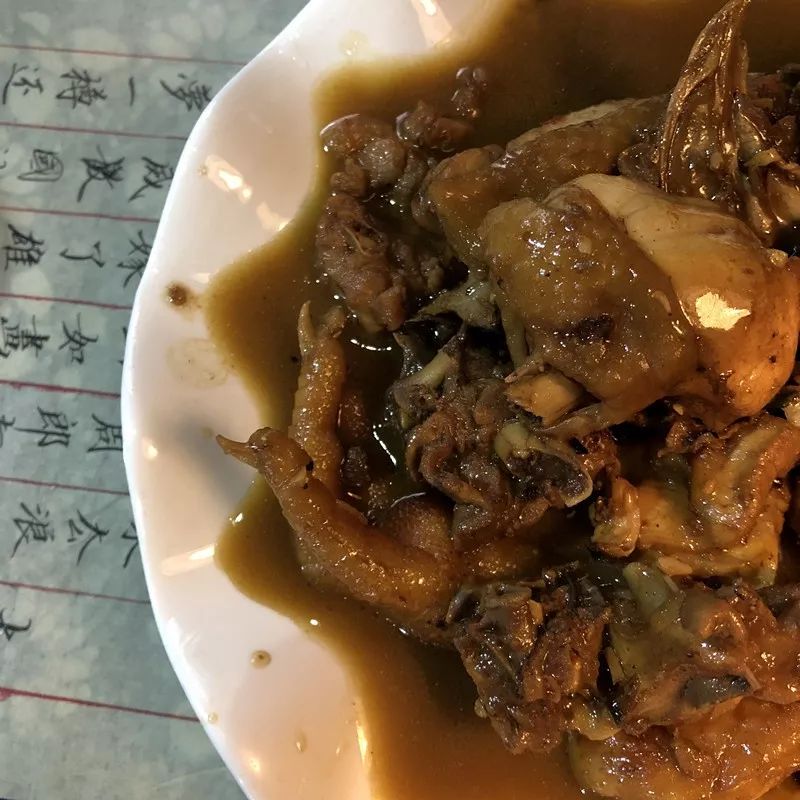 十八酿、豆豉宴、黄焖鸡！去广西袖珍古镇吃最绝的三道菜 | 赏味