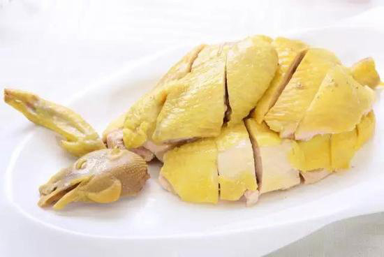 吃货自驾哪里去？国内必去的11条美食街！