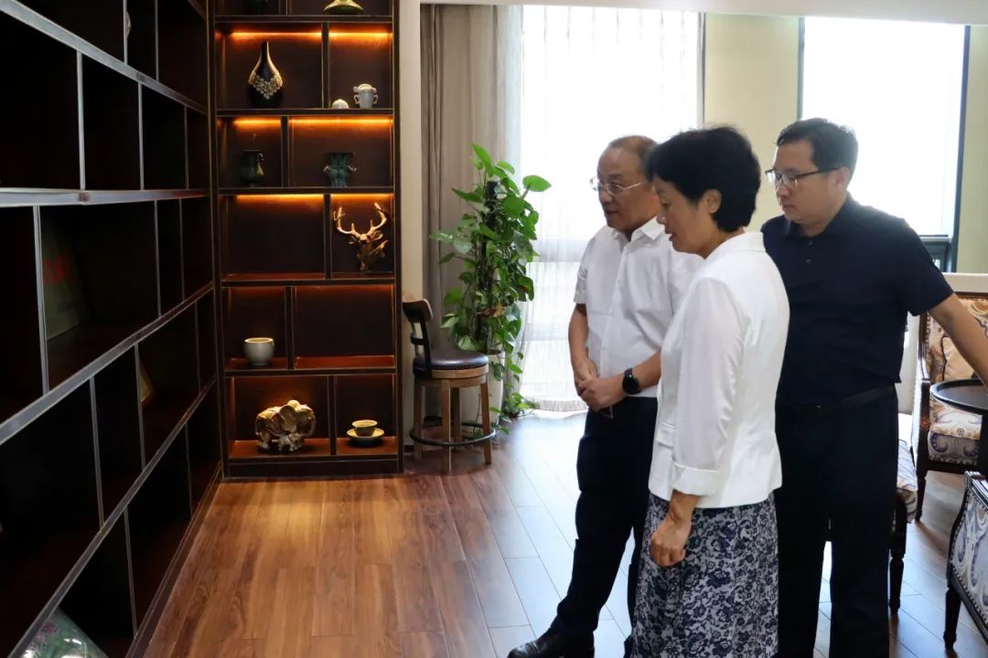 山东省委统战部副部长张静一行到康桥律所调研新的社会阶层人士统战工作