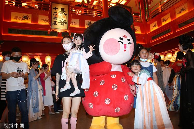 诗歌游、滑雪游、宠物游、演唱会游……盘点今夏最火暑期旅行style！