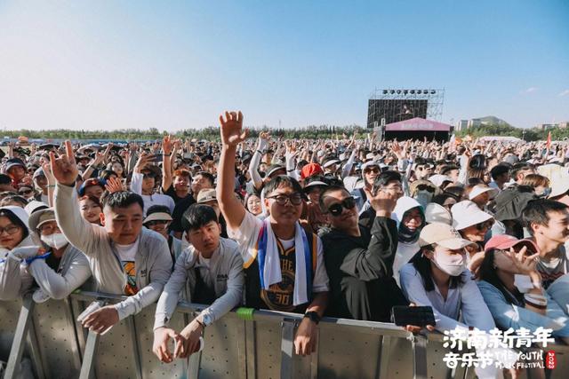 诗歌游、滑雪游、宠物游、演唱会游……盘点今夏最火暑期旅行style！