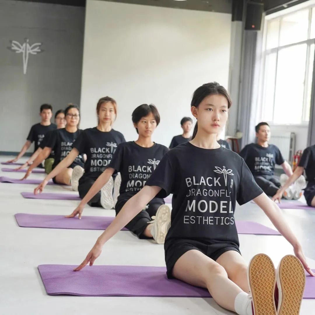 此时好，一生好 | ​黑蜻蜓“有模有样”青少年形体美育班完美收官