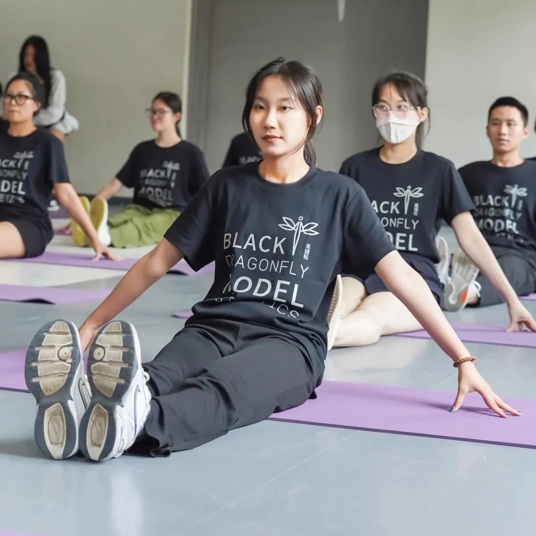 此时好，一生好 | ​黑蜻蜓“有模有样”青少年形体美育班完美收官