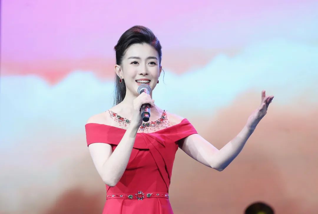《中国经典民歌展演》第二站 | 刘和刚领衔走进中国人民大学，致敬每一位辛勤园丁