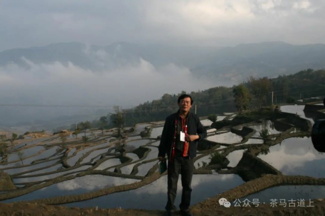 随舒建新重游广西哈尼人村落，再赏元阳梯田美景