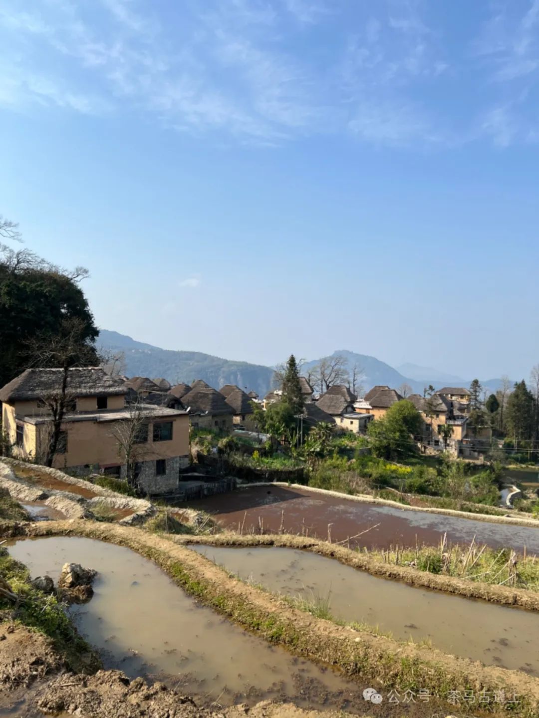 往事一去不复返，只有思念在心头……随舒建新再游云南哈尼民俗村