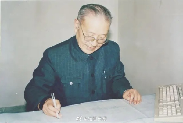 又一巨星陨落！“中国导弹驱逐舰之父”潘镜芙院士在沪逝世