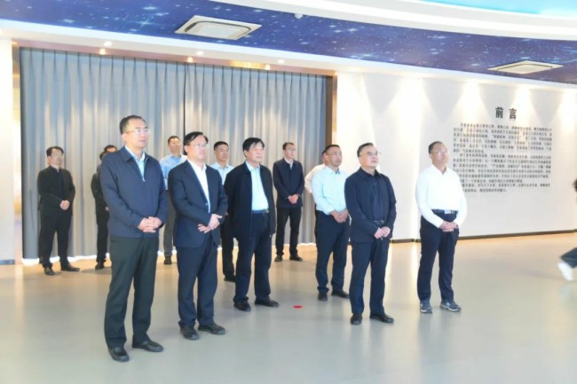 人社部劳动关系司司长李新旺、副司长李俊先后到华泰集团调研