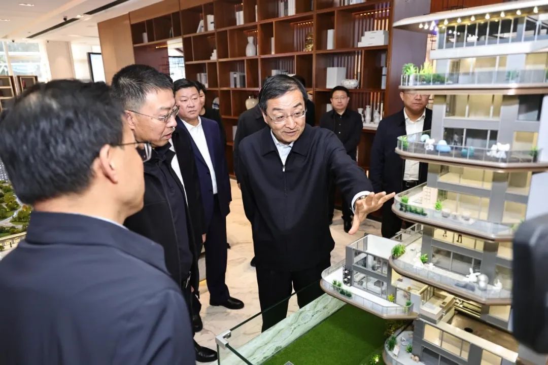 山东省委常委、济南市委书记刘强一行到银丰玖玺城项目调研