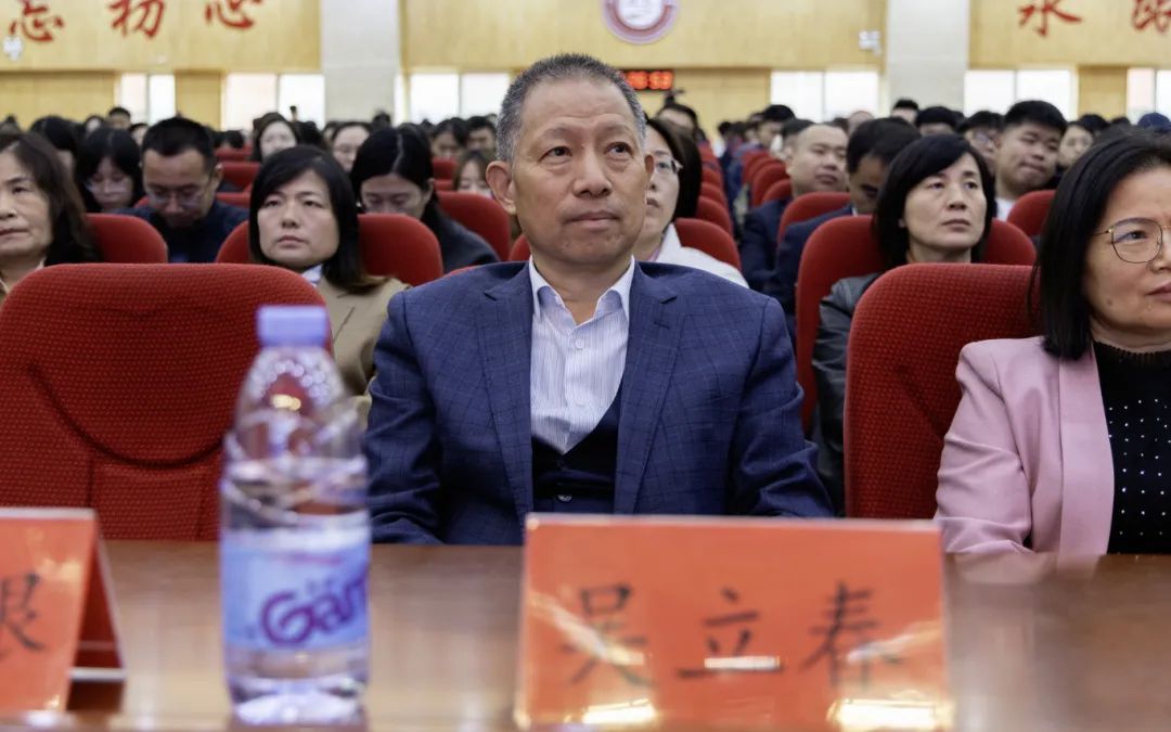 山东工程职业技术大学特邀中国工程院李培根院士到校指导，共同探讨ai与教育变革