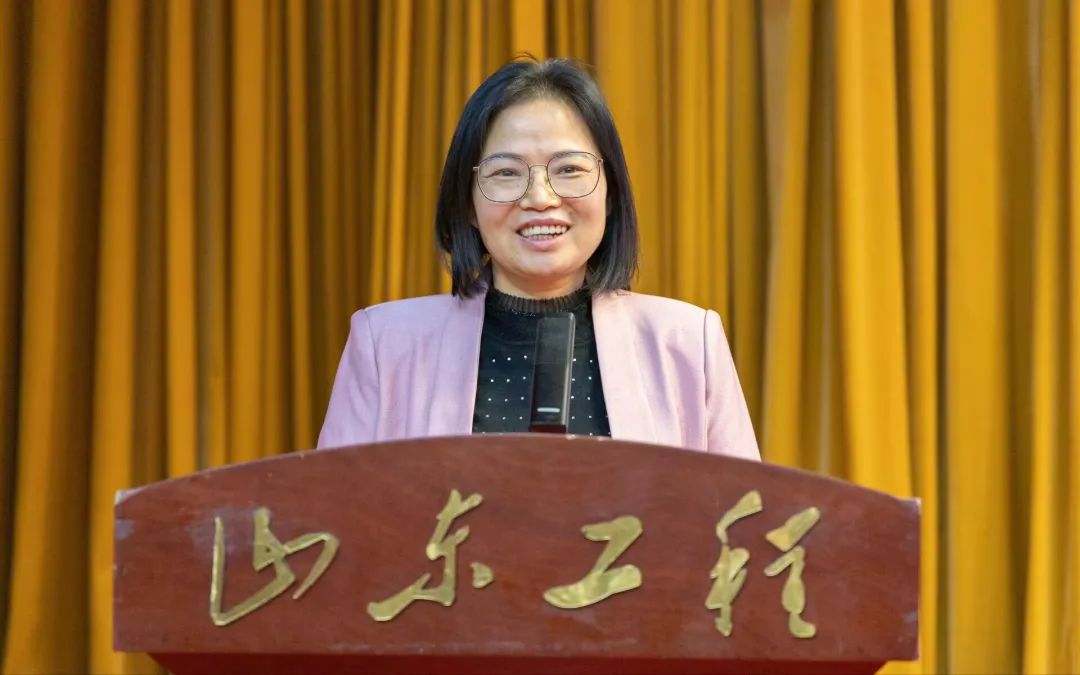 山东工程职业技术大学特邀中国工程院李培根院士到校指导，共同探讨ai与教育变革