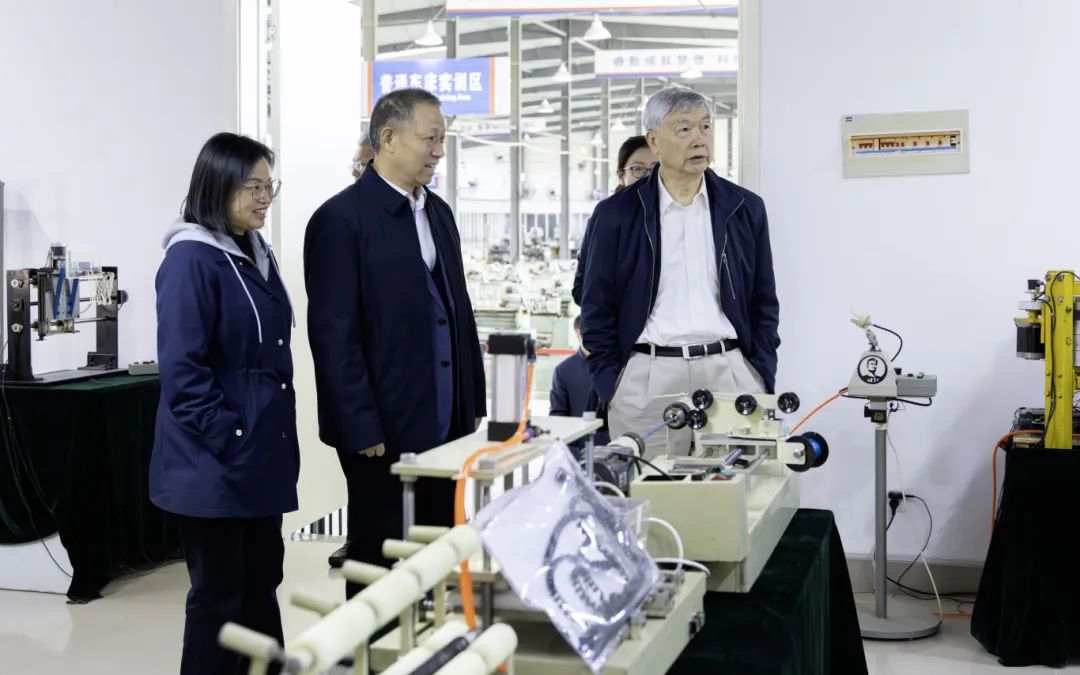 山东工程职业技术大学特邀中国工程院李培根院士到校指导，共同探讨ai与教育变革