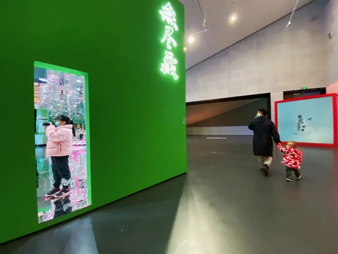 在融合、融汇、融化中打开艺术新天地——“超融体·2021成都双年展”开幕之际专访总策展人范迪安