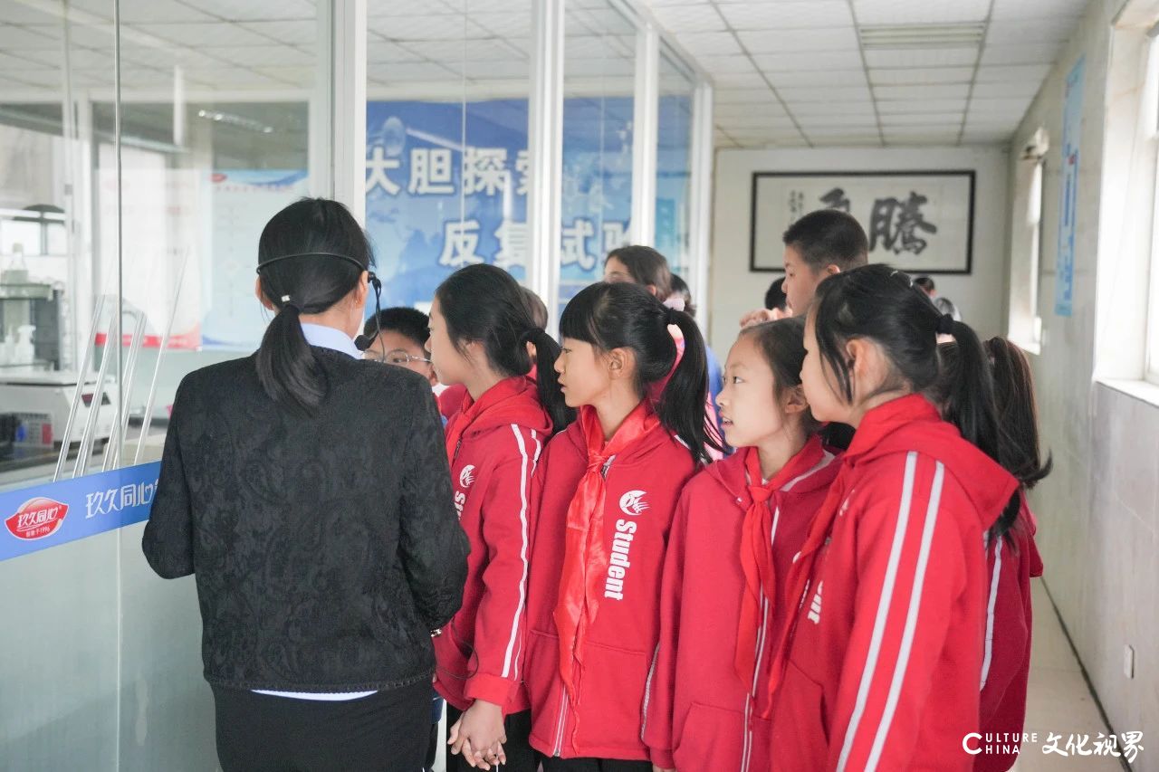 与“食”俱进，“育”教于乐——济南名士小学研学团队参观玖久同心食品集团济南生产基地