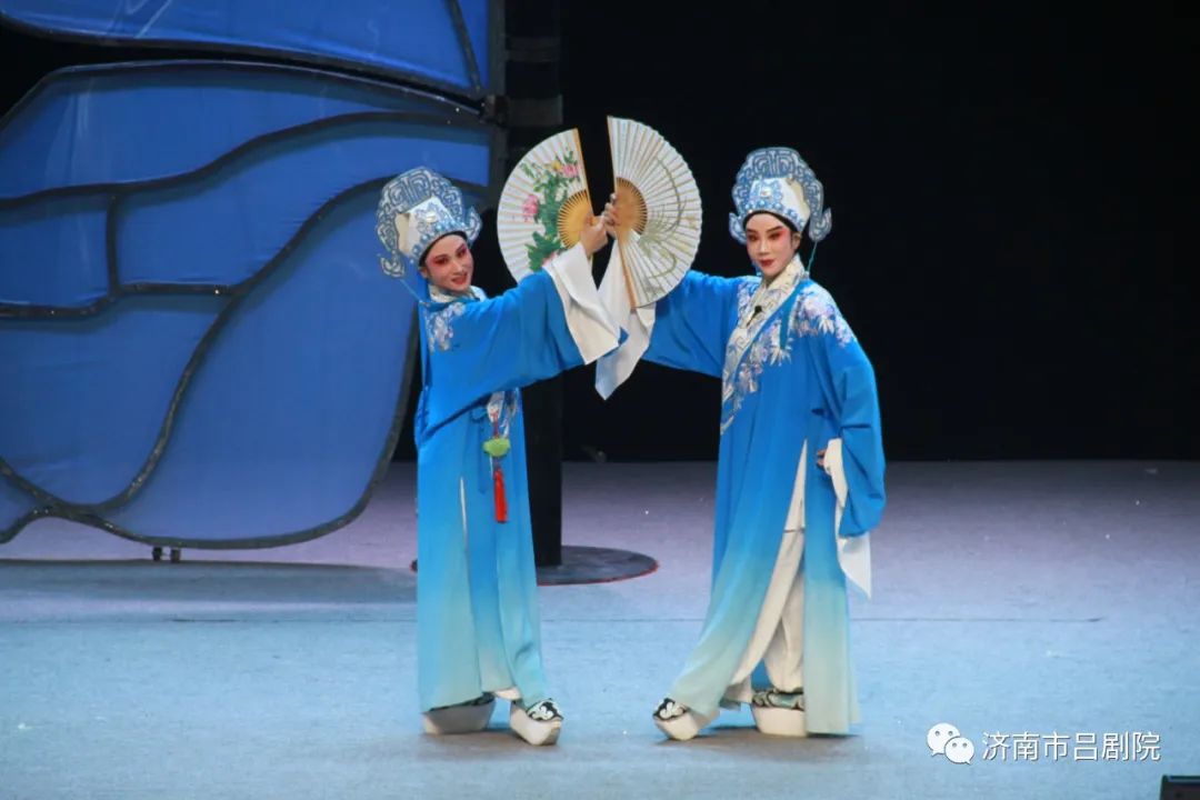 高雅艺术进校园：小剧场吕剧《山伯》又连续走进山东三所省属高校