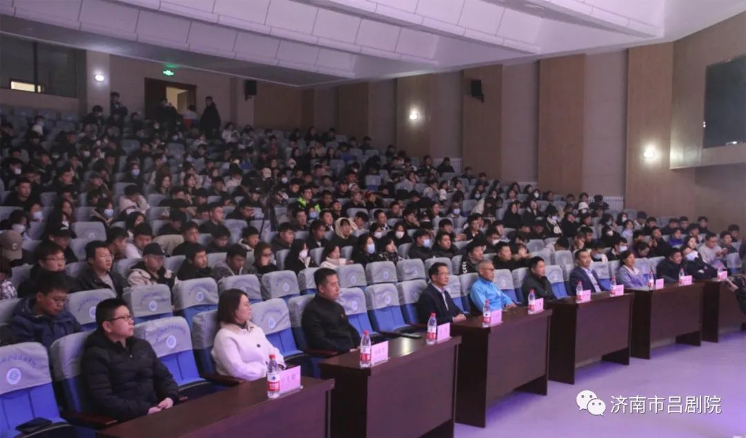 高雅艺术进校园：小剧场吕剧《山伯》又连续走进山东三所省属高校