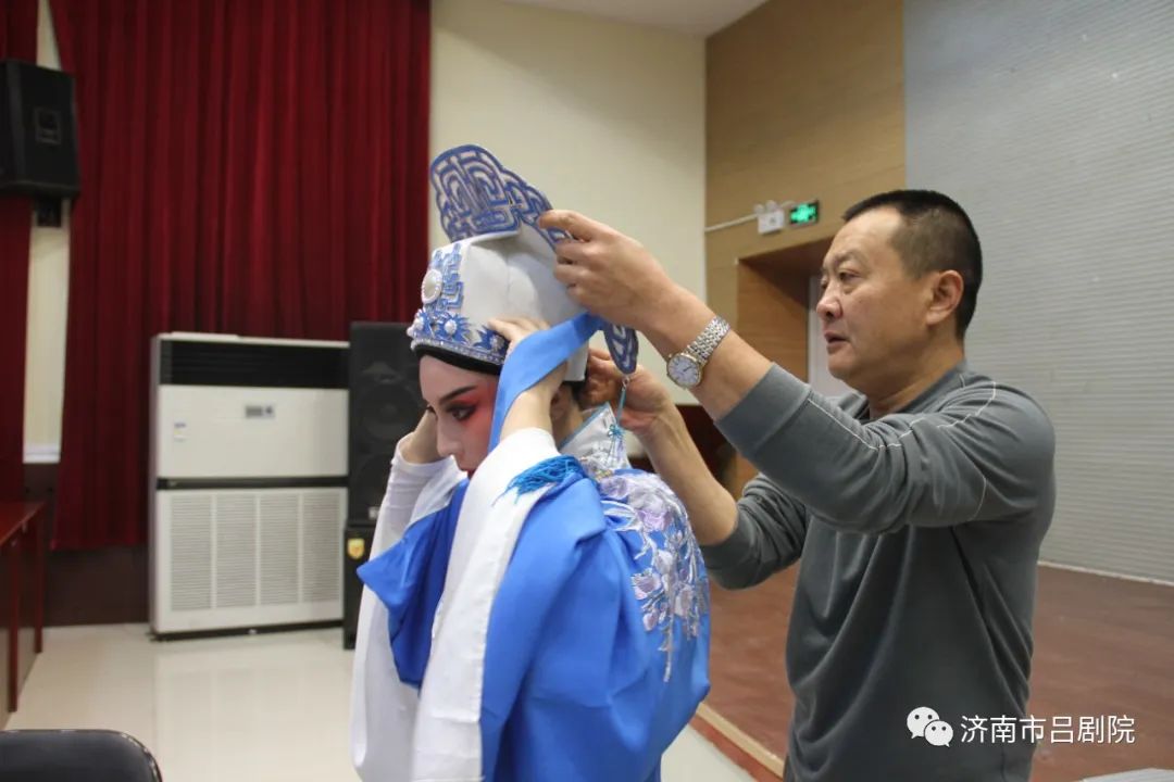 高雅艺术进校园：小剧场吕剧《山伯》又连续走进山东三所省属高校