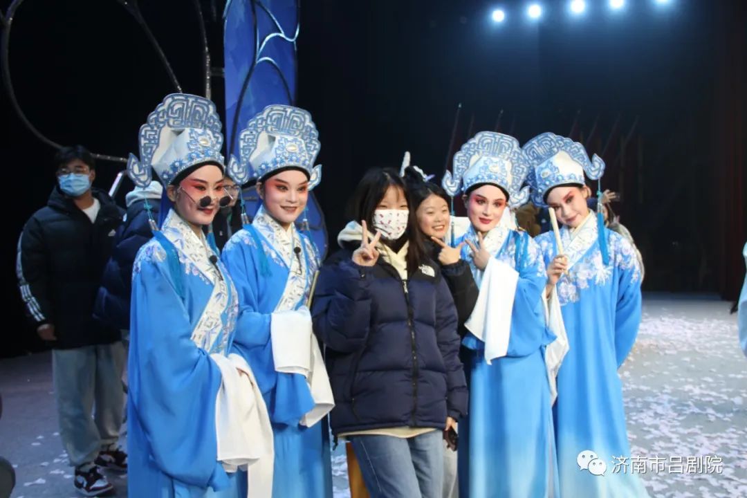高雅艺术进校园：小剧场吕剧《山伯》又连续走进山东三所省属高校