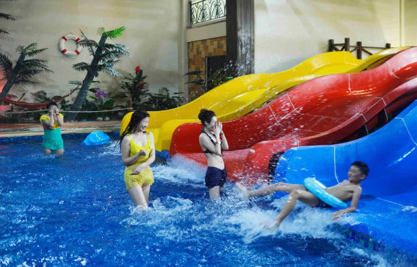 颠覆常“泰” 漫泡时光 | 泉城欧乐堡的戏水湾温泉，打动你味蕾的“泰”美味盛宴……约吗？