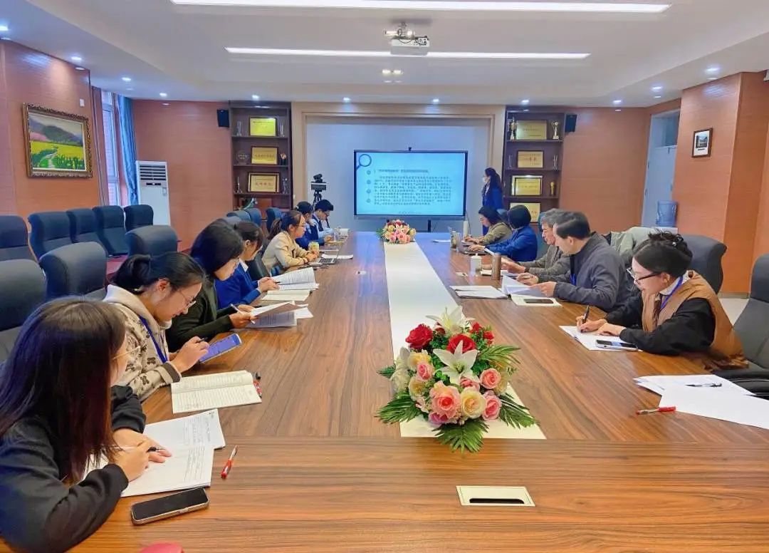 济南市历城区祥泰实验学校举办校级开题立项论证会