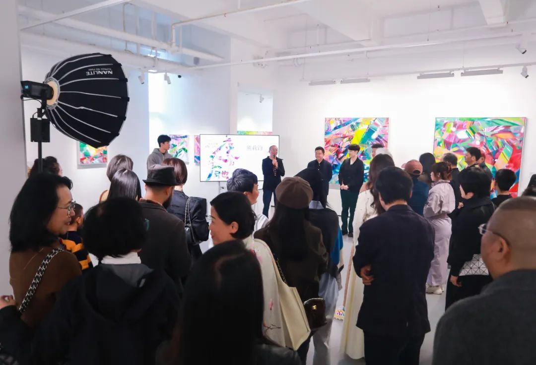 在秩序与无序、紧张与松弛间，构筑独特精神张力 | “序有张弛——熊莉钧个展”在深圳开幕
