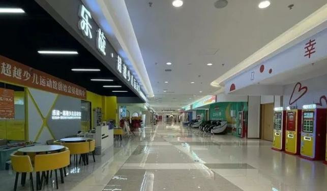 开业不足百天，济南槐荫区中建幸福mall大半餐饮店关门——济南多家商业综合体集体“滑铁卢”是闹哪样？
