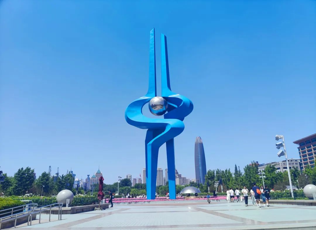 国井·国6“现身”济南泉城广场，成为地标新风景