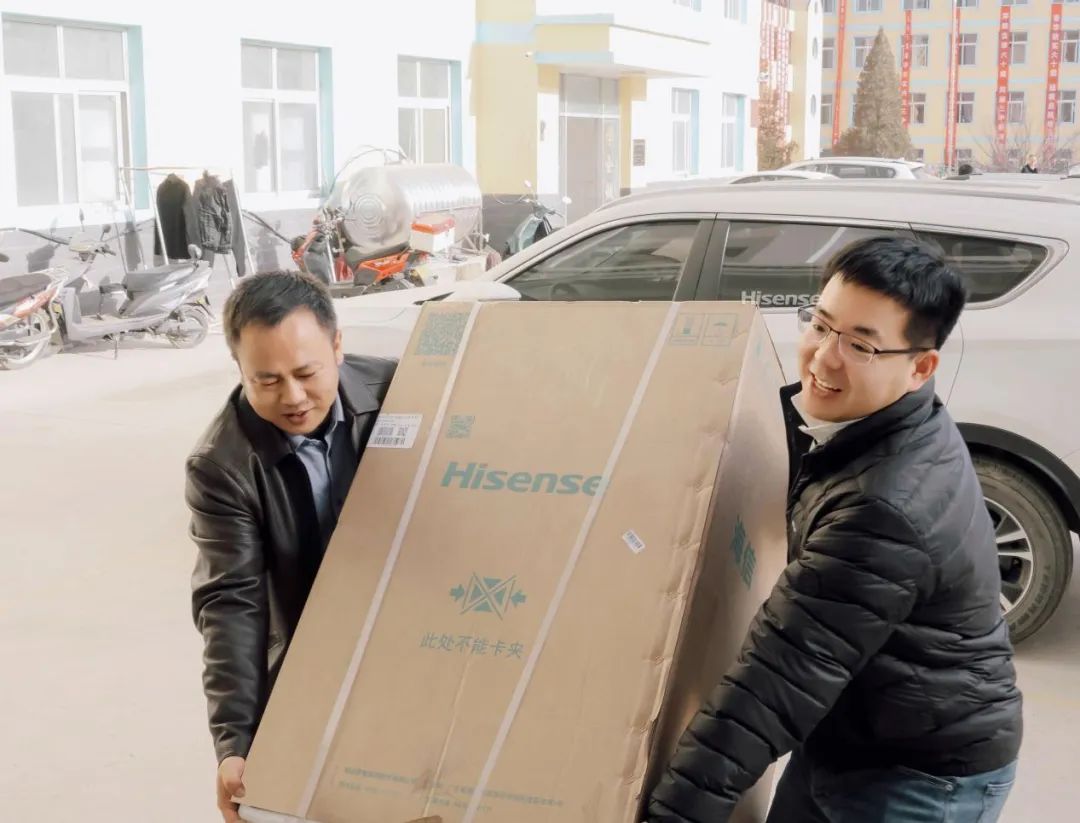 空调冰箱洗衣机传递温暖——海信冰箱·雨辰助学走进甘肃陇南礼县三中