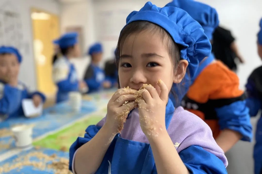 走读城市 微观历史 | 济南市慧思顿高瞻幼儿园探究式学习课程，带娃娃们品味11座城市的历史人文和烟火气
