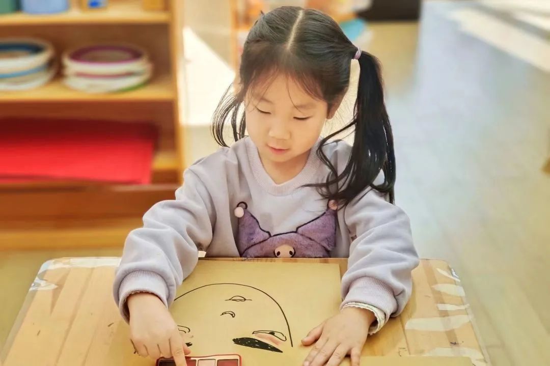 走读城市 微观历史 | 济南市慧思顿高瞻幼儿园探究式学习课程，带娃娃们品味11座城市的历史人文和烟火气