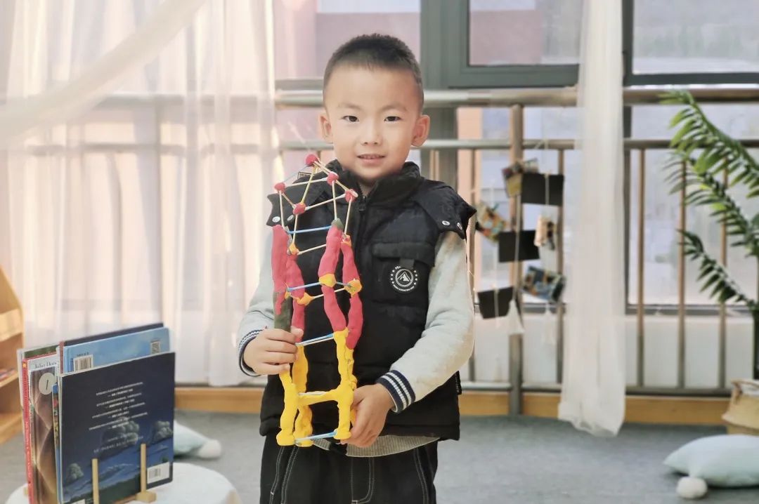 走读城市 微观历史 | 济南市慧思顿高瞻幼儿园探究式学习课程，带娃娃们品味11座城市的历史人文和烟火气